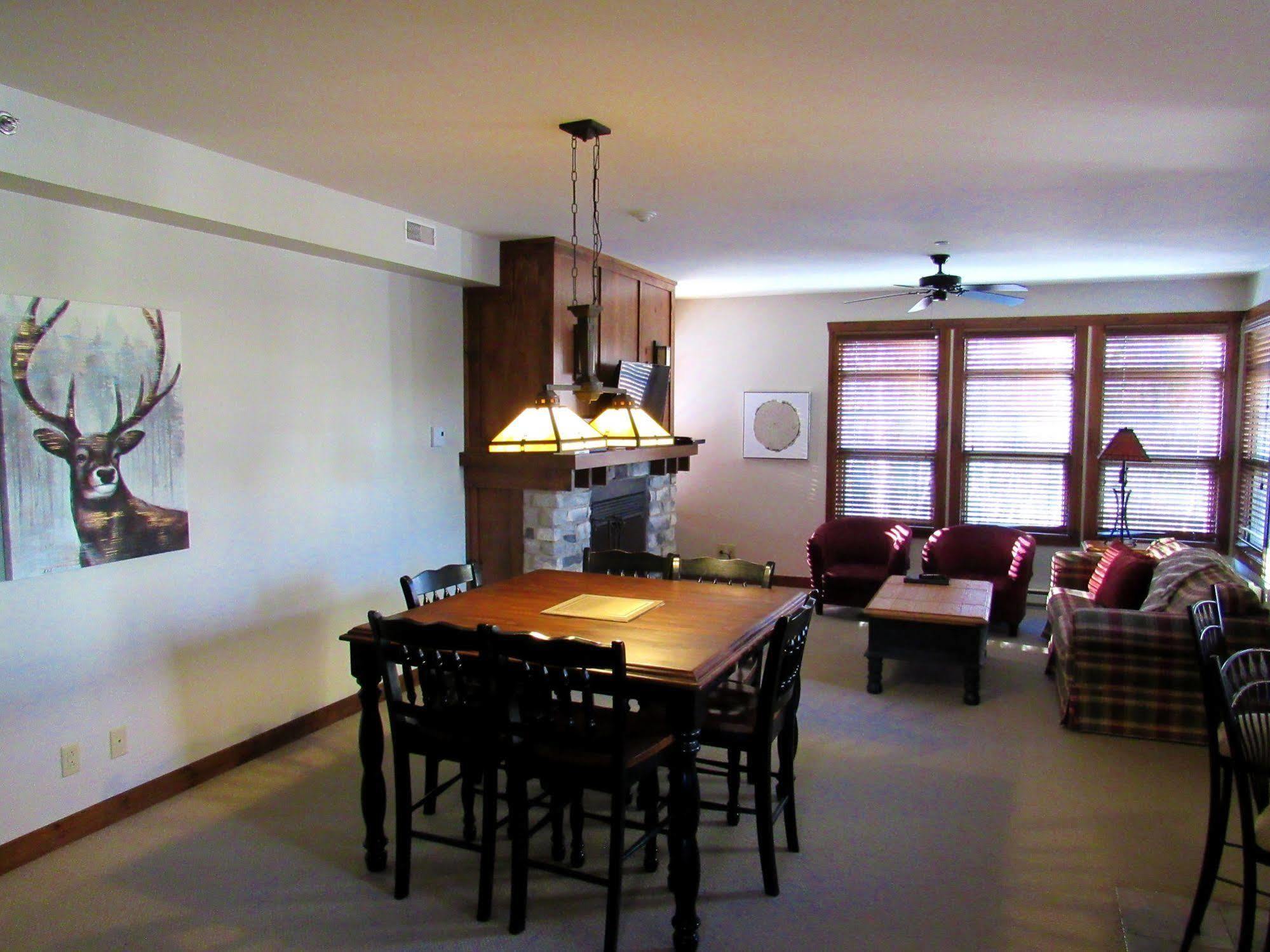 Tremblant Les Eaux - Location Adp Appartement Mont-Tremblant Buitenkant foto