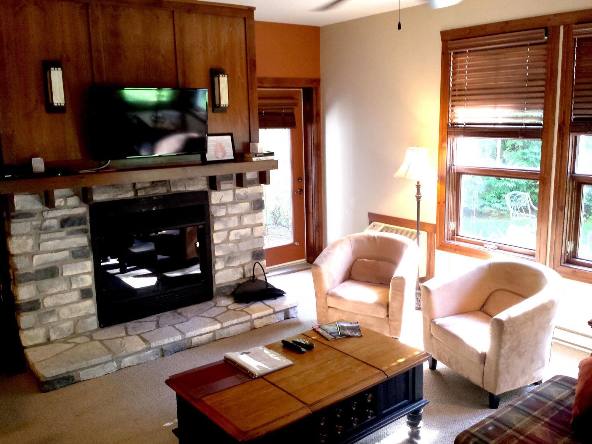 Tremblant Les Eaux - Location Adp Appartement Mont-Tremblant Buitenkant foto