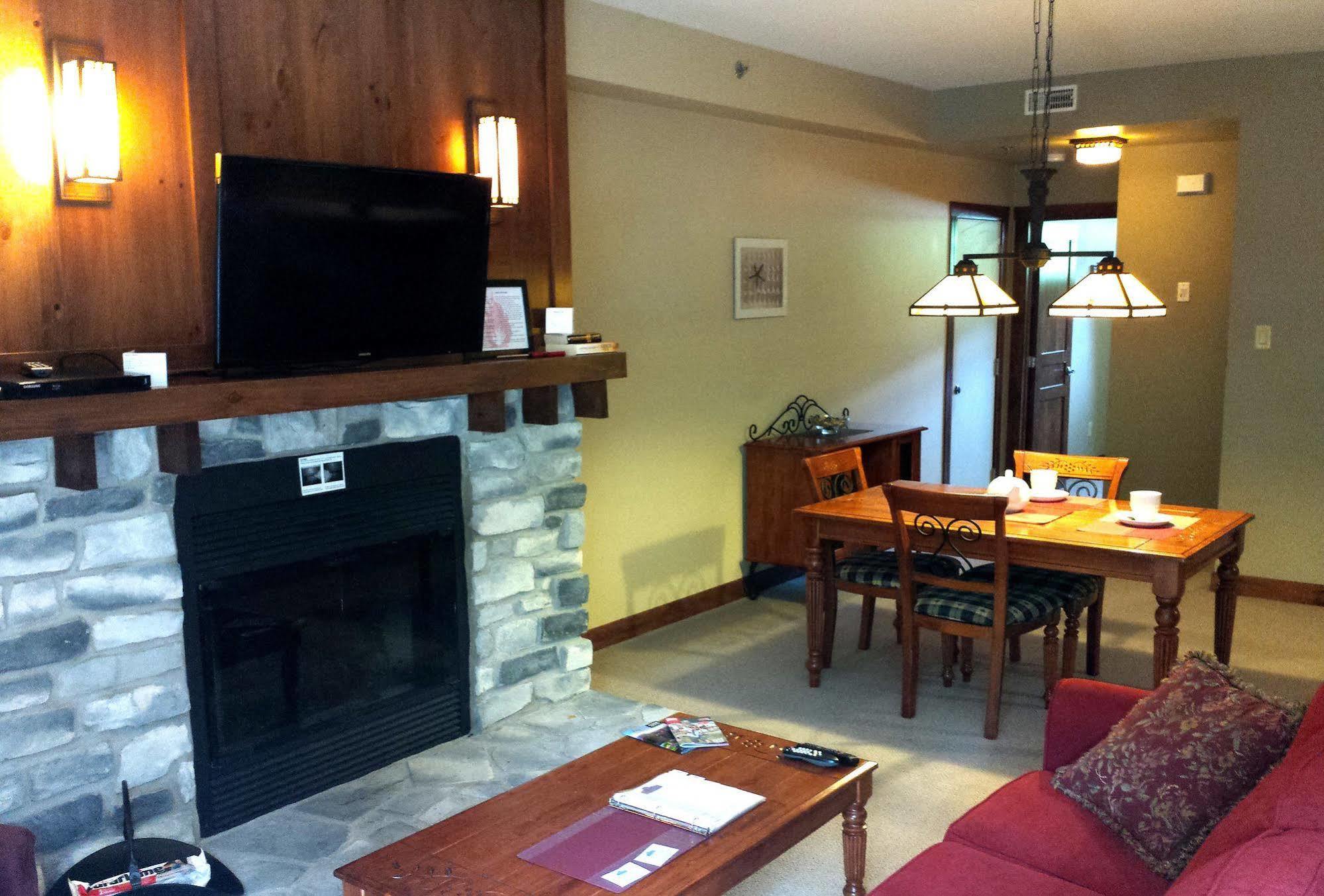 Tremblant Les Eaux - Location Adp Appartement Mont-Tremblant Buitenkant foto